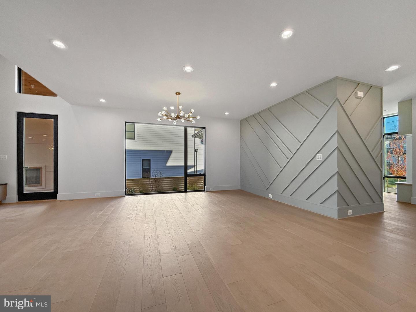 6816 DEAN DR, MCLEAN, Virginia 22101, 7 Bedrooms Bedrooms, 15 Rooms Rooms,6 BathroomsBathrooms,Residential,For sale,6816 DEAN DR,VAFX2269240 MLS # VAFX2269240 6816 DEAN DR, MCLEAN, Virginia 22101, 7 Bedrooms Bedrooms, 15 Rooms Rooms,6 BathroomsBathrooms,Residential,For sale,6816 DEAN DR,VAFX2269240 MLS # VAFX2269240