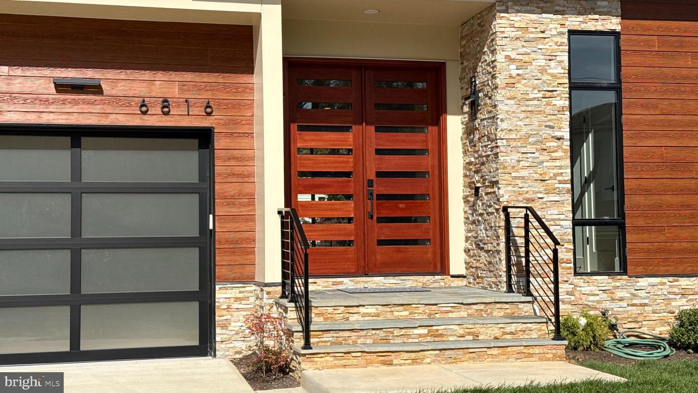 6816 DEAN DR, MCLEAN, Virginia 22101, 7 Bedrooms Bedrooms, 15 Rooms Rooms,6 BathroomsBathrooms,Residential,For sale,6816 DEAN DR,VAFX2269240 MLS # VAFX2269240 6816 DEAN DR, MCLEAN, Virginia 22101, 7 Bedrooms Bedrooms, 15 Rooms Rooms,6 BathroomsBathrooms,Residential,For sale,6816 DEAN DR,VAFX2269240 MLS # VAFX2269240