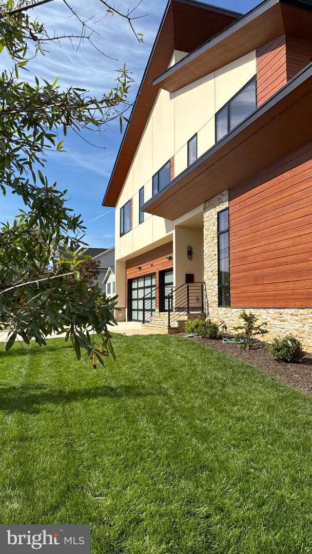 6816 DEAN DR, MCLEAN, Virginia 22101, 7 Bedrooms Bedrooms, 15 Rooms Rooms,6 BathroomsBathrooms,Residential,For sale,6816 DEAN DR,VAFX2269240 MLS # VAFX2269240 6816 DEAN DR, MCLEAN, Virginia 22101, 7 Bedrooms Bedrooms, 15 Rooms Rooms,6 BathroomsBathrooms,Residential,For sale,6816 DEAN DR,VAFX2269240 MLS # VAFX2269240