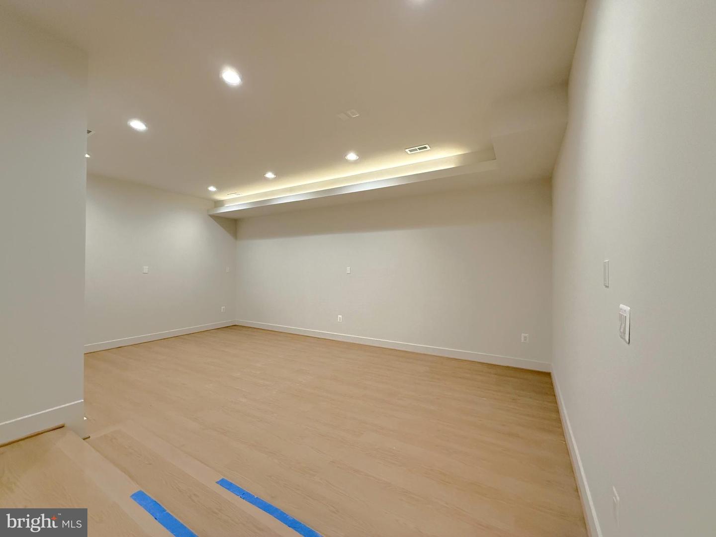 6816 DEAN DR, MCLEAN, Virginia 22101, 7 Bedrooms Bedrooms, 15 Rooms Rooms,6 BathroomsBathrooms,Residential,For sale,6816 DEAN DR,VAFX2269240 MLS # VAFX2269240