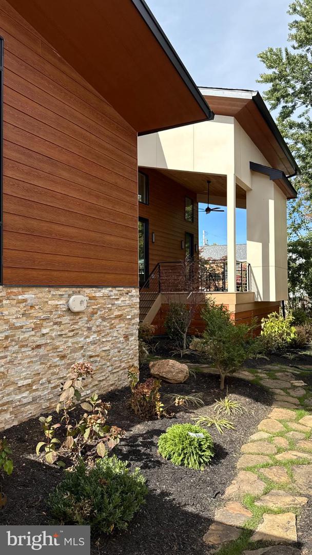 6816 DEAN DR, MCLEAN, Virginia 22101, 7 Bedrooms Bedrooms, 15 Rooms Rooms,6 BathroomsBathrooms,Residential,For sale,6816 DEAN DR,VAFX2269240 MLS # VAFX2269240 6816 DEAN DR, MCLEAN, Virginia 22101, 7 Bedrooms Bedrooms, 15 Rooms Rooms,6 BathroomsBathrooms,Residential,For sale,6816 DEAN DR,VAFX2269240 MLS # VAFX2269240