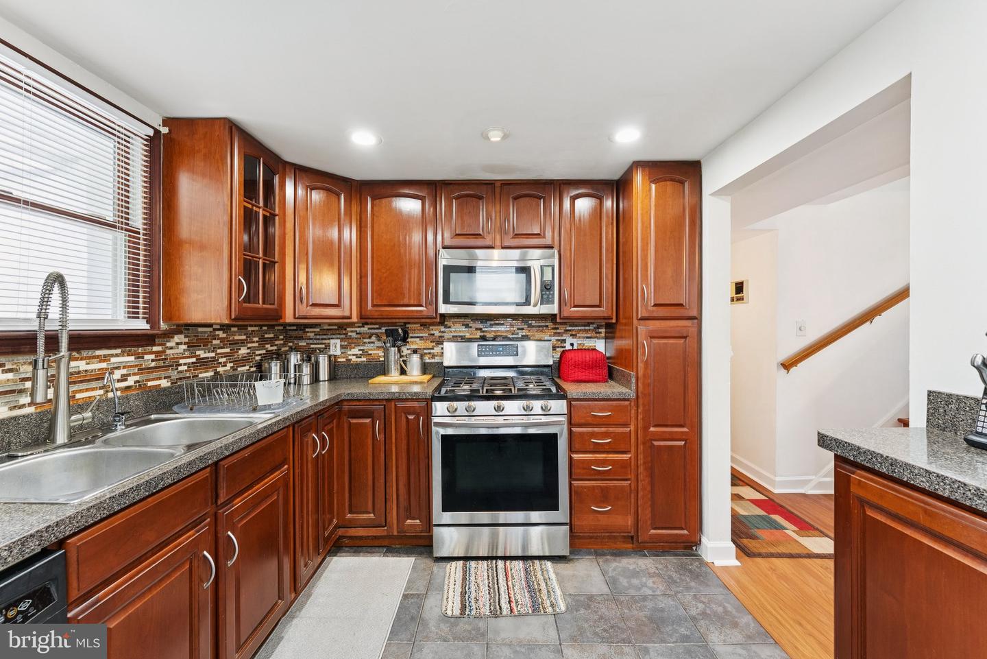 14556 EASTMAN ST, WOODBRIDGE, Virginia 22193, 4 Bedrooms Bedrooms, ,3 BathroomsBathrooms,Residential,For sale,14556 EASTMAN ST,VAPW2105042 MLS # VAPW2105042