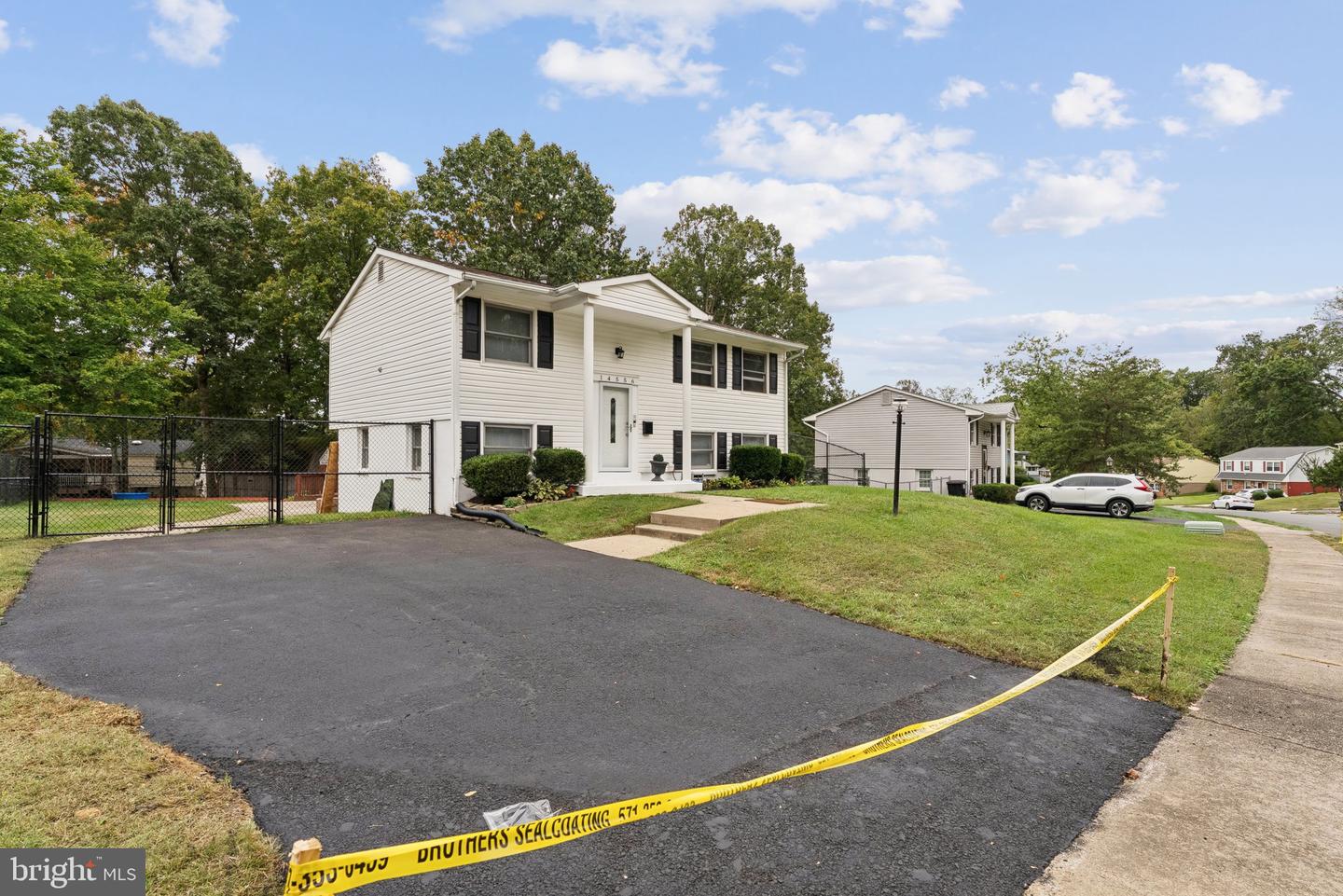 14556 EASTMAN ST, WOODBRIDGE, Virginia 22193, 4 Bedrooms Bedrooms, ,3 BathroomsBathrooms,Residential,For sale,14556 EASTMAN ST,VAPW2105042 MLS # VAPW2105042