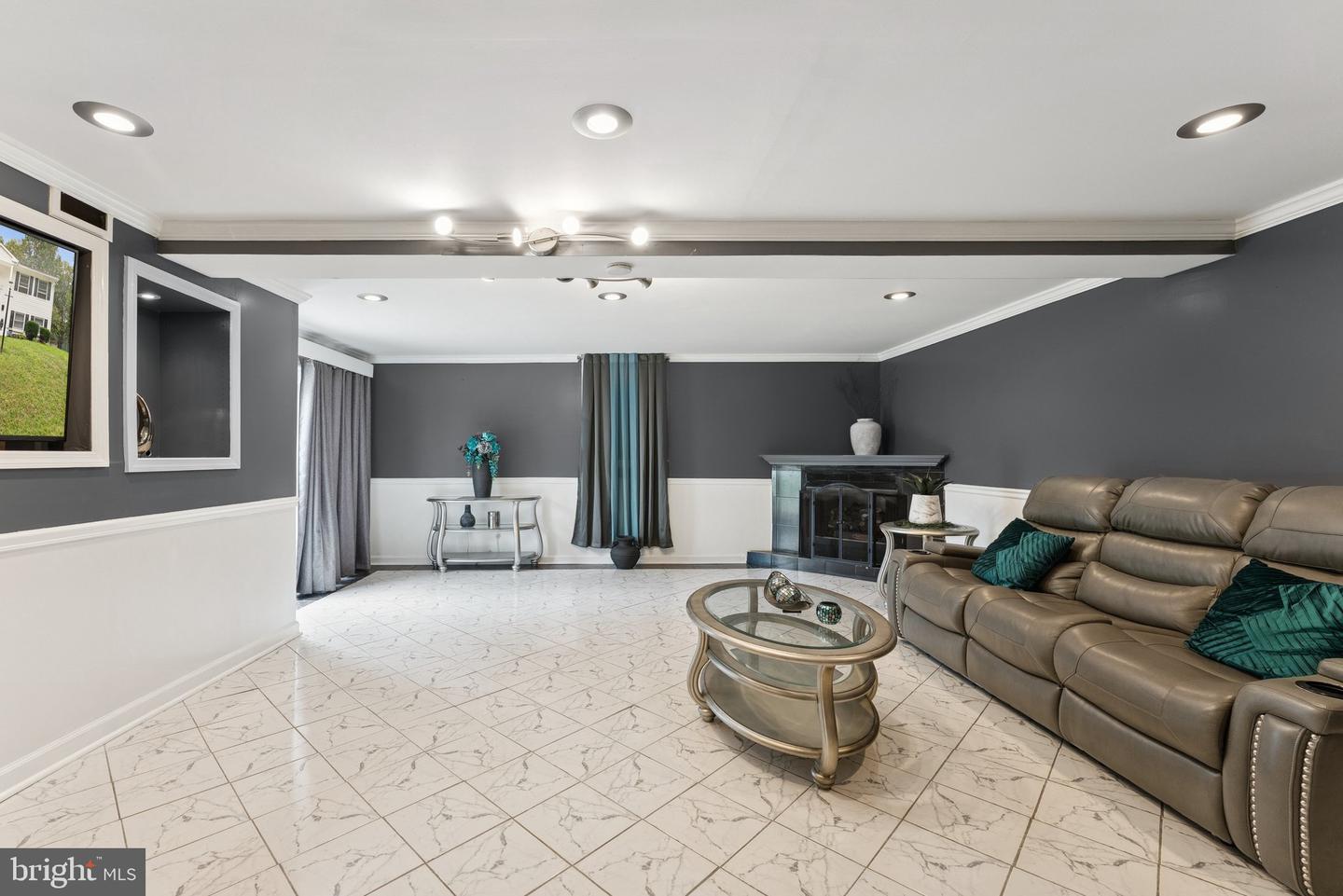 14556 EASTMAN ST, WOODBRIDGE, Virginia 22193, 4 Bedrooms Bedrooms, ,3 BathroomsBathrooms,Residential,For sale,14556 EASTMAN ST,VAPW2105042 MLS # VAPW2105042
