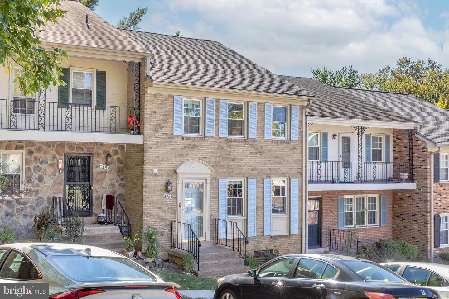 3005 SEVEN OAKS PL, FALLS CHURCH, Virginia 22042, 4 Bedrooms Bedrooms, ,3 BathroomsBathrooms,Residential,For sale,3005 SEVEN OAKS PL,VAFX2270206 MLS # VAFX2270206