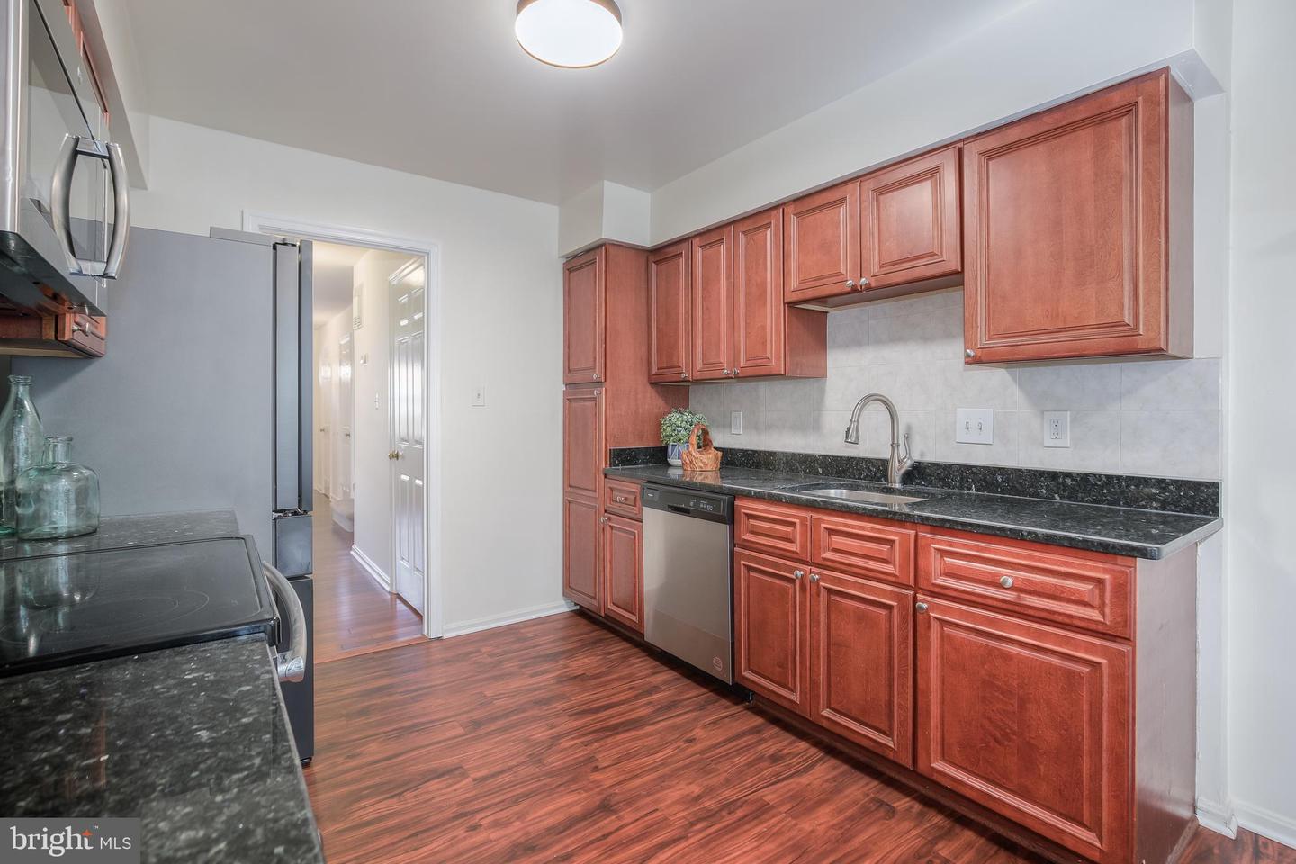 3005 SEVEN OAKS PL, FALLS CHURCH, Virginia 22042, 4 Bedrooms Bedrooms, ,3 BathroomsBathrooms,Residential,For sale,3005 SEVEN OAKS PL,VAFX2270206 MLS # VAFX2270206
