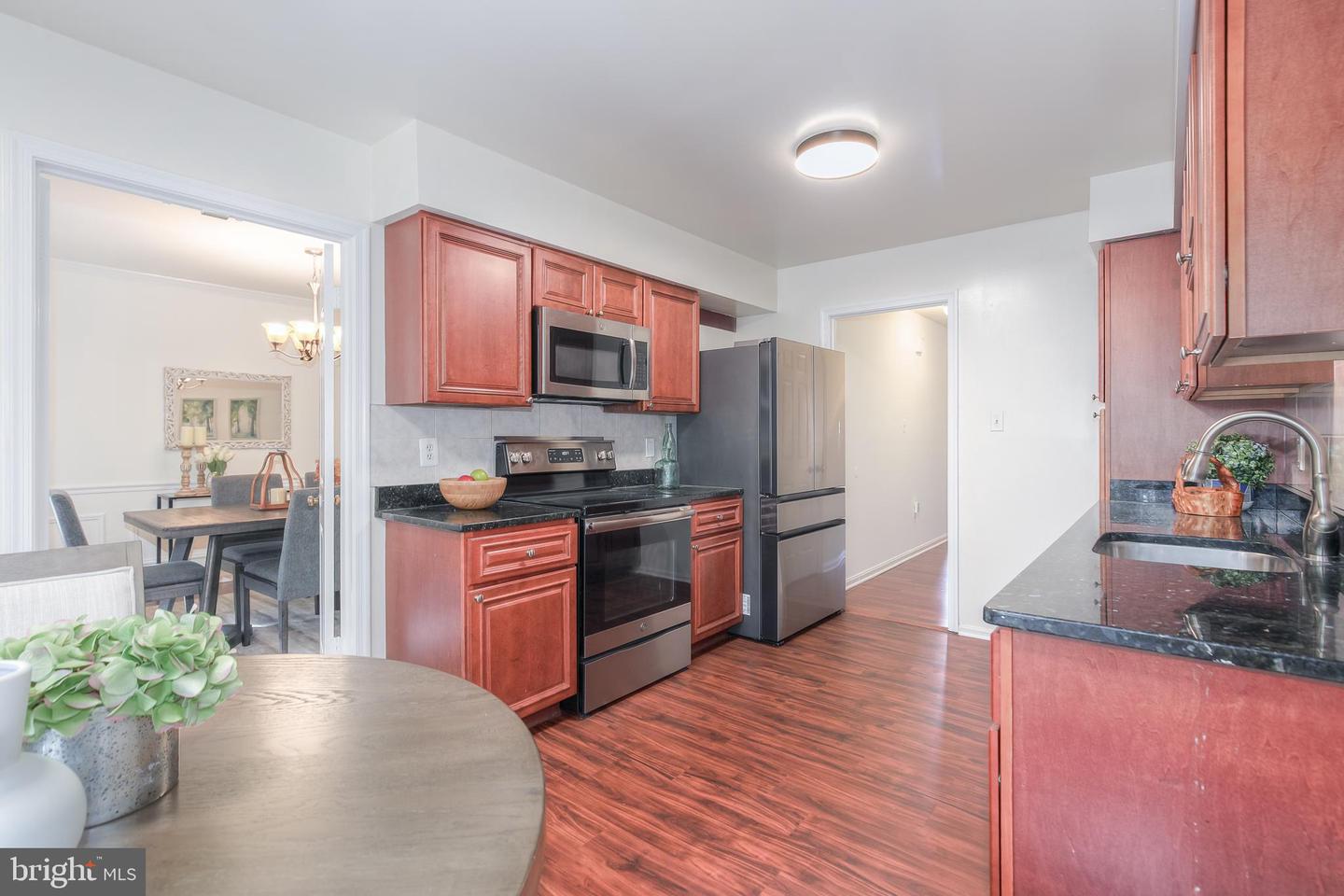 3005 SEVEN OAKS PL, FALLS CHURCH, Virginia 22042, 4 Bedrooms Bedrooms, ,3 BathroomsBathrooms,Residential,For sale,3005 SEVEN OAKS PL,VAFX2270206 MLS # VAFX2270206