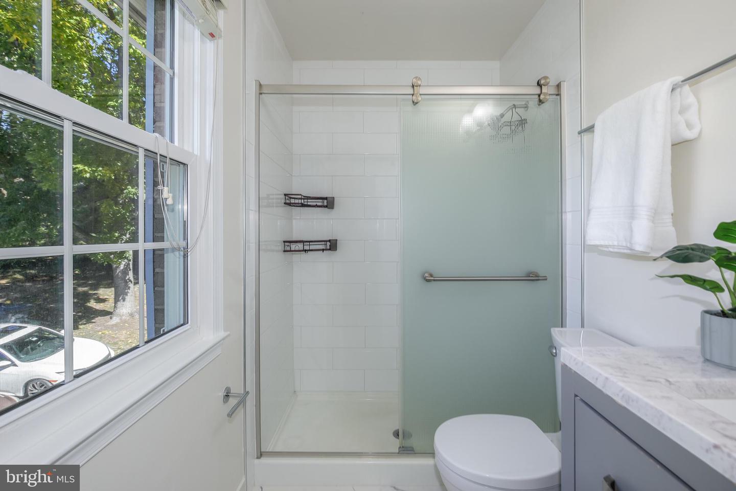 3005 SEVEN OAKS PL, FALLS CHURCH, Virginia 22042, 4 Bedrooms Bedrooms, ,3 BathroomsBathrooms,Residential,For sale,3005 SEVEN OAKS PL,VAFX2270206 MLS # VAFX2270206