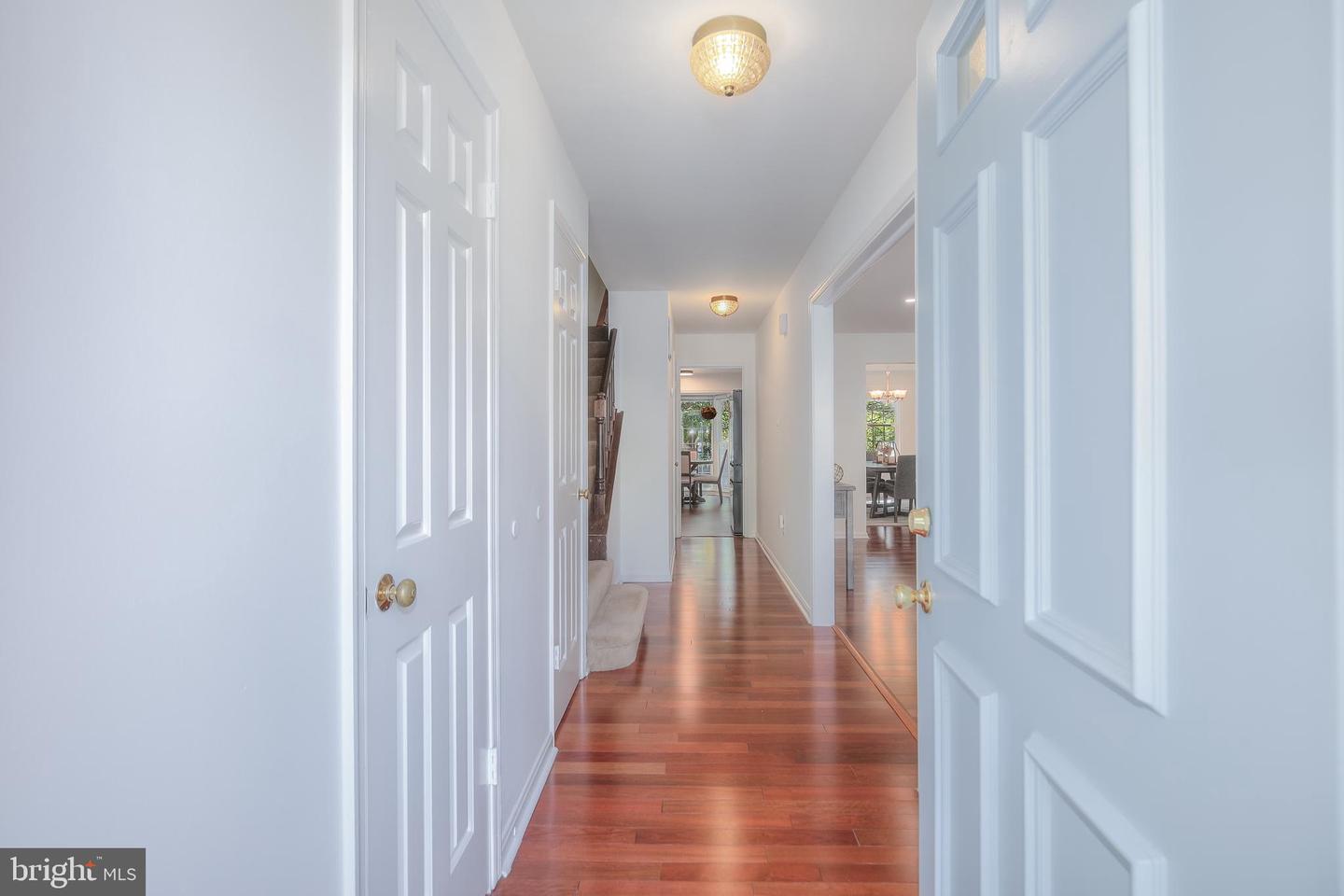 3005 SEVEN OAKS PL, FALLS CHURCH, Virginia 22042, 4 Bedrooms Bedrooms, ,3 BathroomsBathrooms,Residential,For sale,3005 SEVEN OAKS PL,VAFX2270206 MLS # VAFX2270206