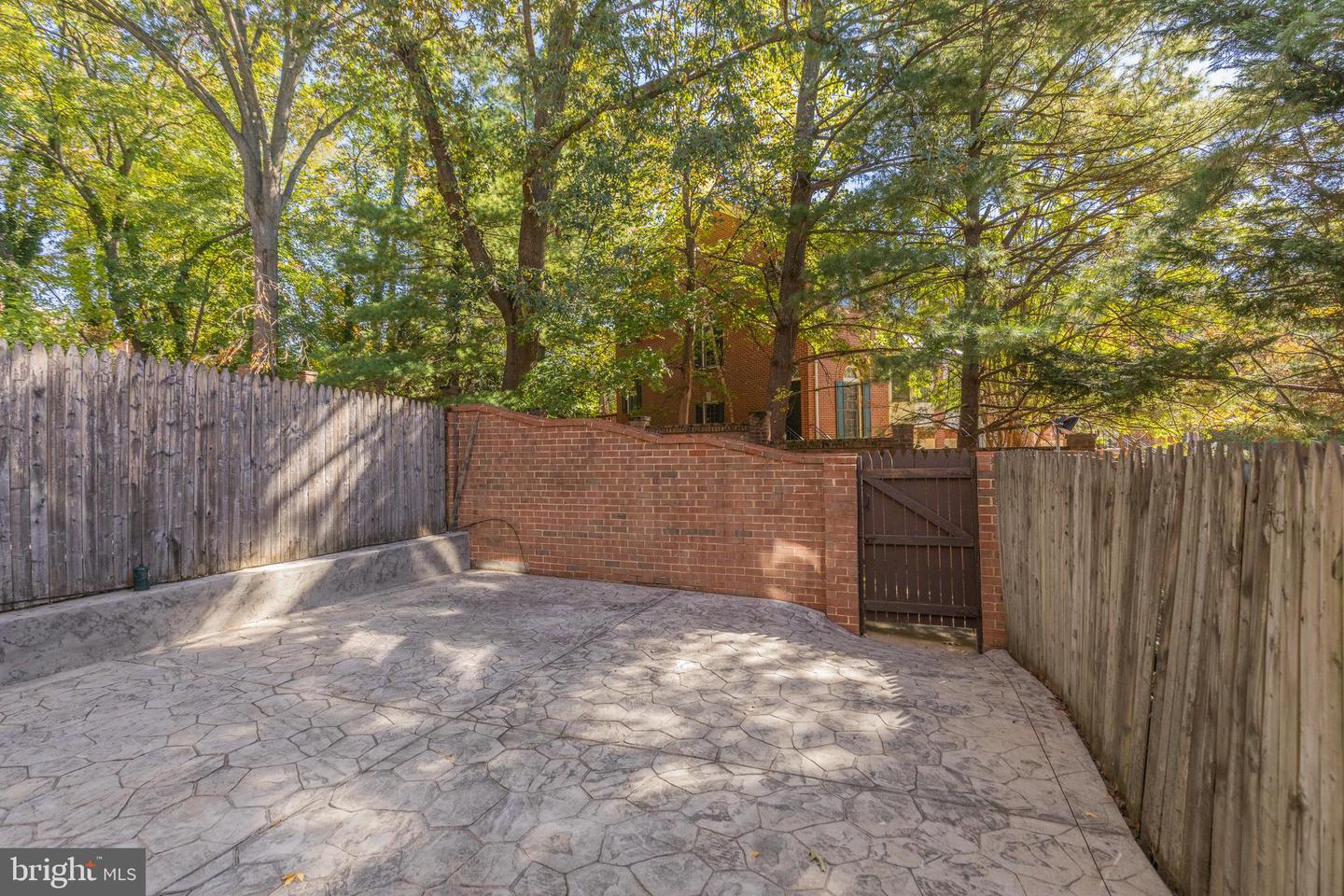 3005 SEVEN OAKS PL, FALLS CHURCH, Virginia 22042, 4 Bedrooms Bedrooms, ,3 BathroomsBathrooms,Residential,For sale,3005 SEVEN OAKS PL,VAFX2270206 MLS # VAFX2270206