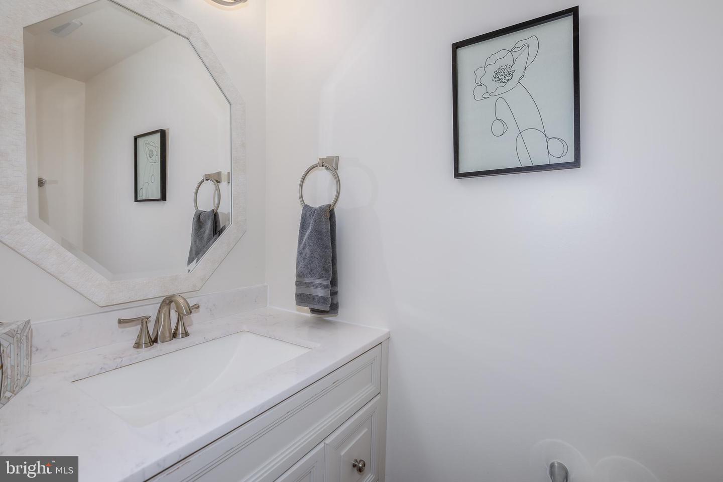 3005 SEVEN OAKS PL, FALLS CHURCH, Virginia 22042, 4 Bedrooms Bedrooms, ,3 BathroomsBathrooms,Residential,For sale,3005 SEVEN OAKS PL,VAFX2270206 MLS # VAFX2270206