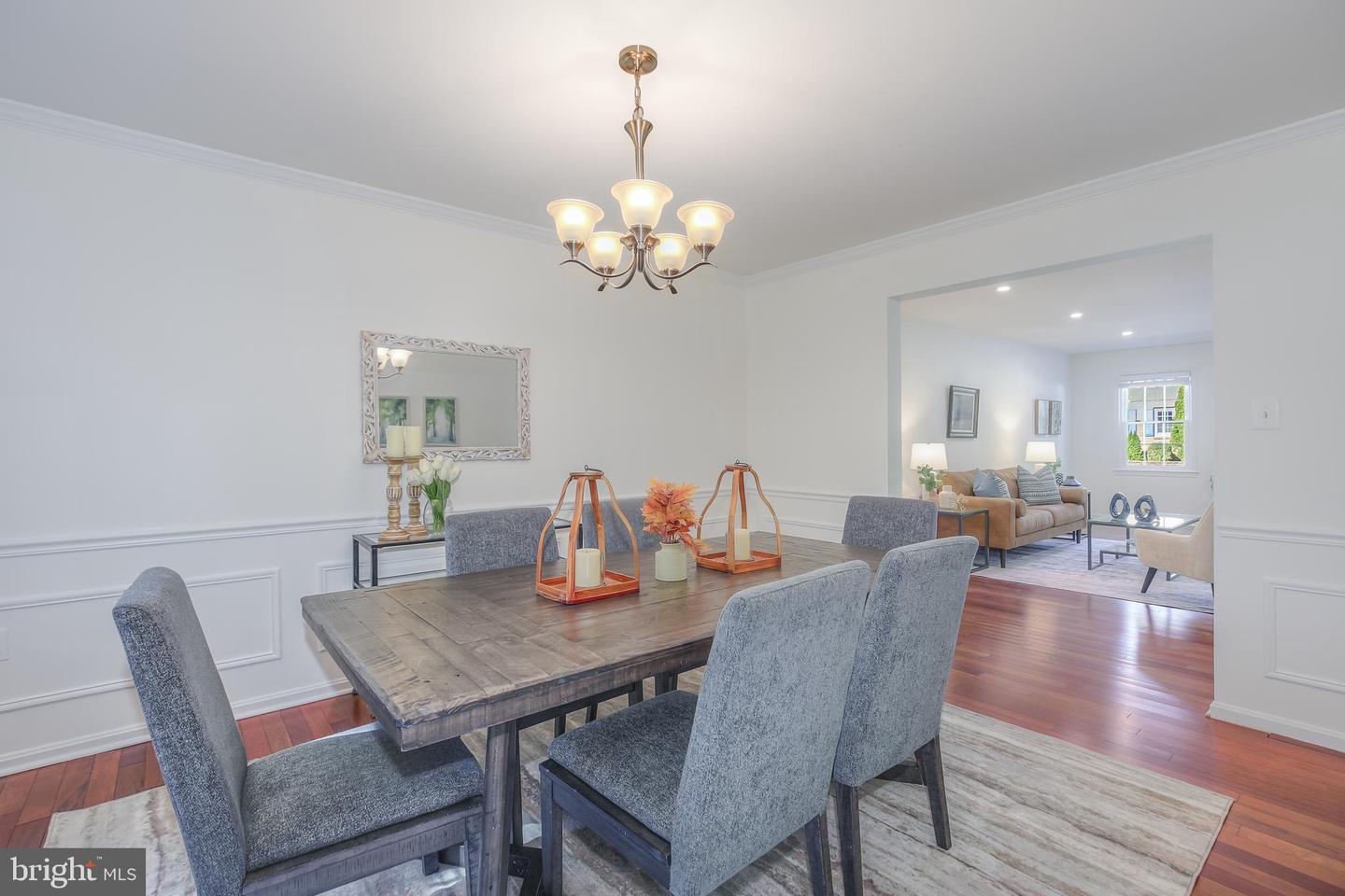 3005 SEVEN OAKS PL, FALLS CHURCH, Virginia 22042, 4 Bedrooms Bedrooms, ,3 BathroomsBathrooms,Residential,For sale,3005 SEVEN OAKS PL,VAFX2270206 MLS # VAFX2270206