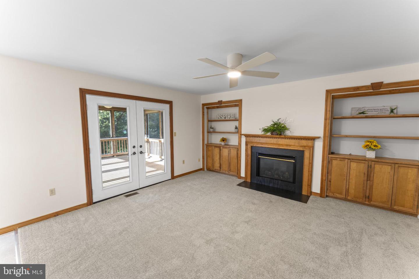 5 CRYSTAL CT, FREDERICKSBURG, Virginia 22405, 4 Bedrooms Bedrooms, 11 Rooms Rooms,2 BathroomsBathrooms,Residential,For sale,5 CRYSTAL CT,VAST2043276 MLS # VAST2043276