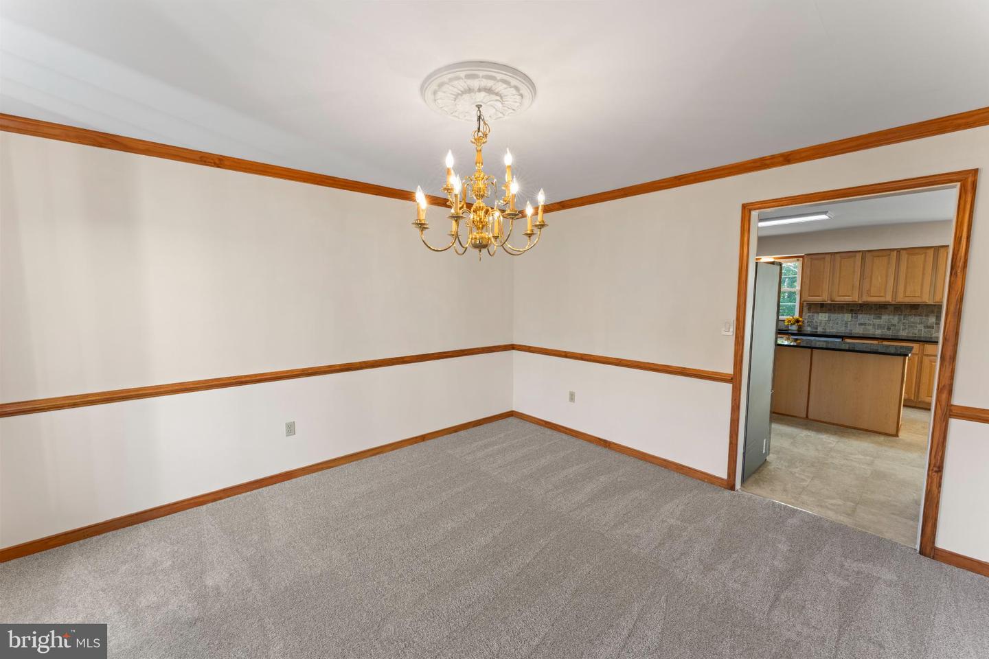 5 CRYSTAL CT, FREDERICKSBURG, Virginia 22405, 4 Bedrooms Bedrooms, 11 Rooms Rooms,2 BathroomsBathrooms,Residential,For sale,5 CRYSTAL CT,VAST2043276 MLS # VAST2043276