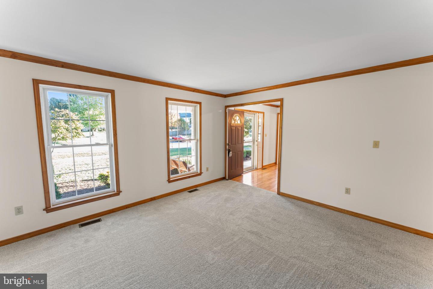 5 CRYSTAL CT, FREDERICKSBURG, Virginia 22405, 4 Bedrooms Bedrooms, 11 Rooms Rooms,2 BathroomsBathrooms,Residential,For sale,5 CRYSTAL CT,VAST2043276 MLS # VAST2043276