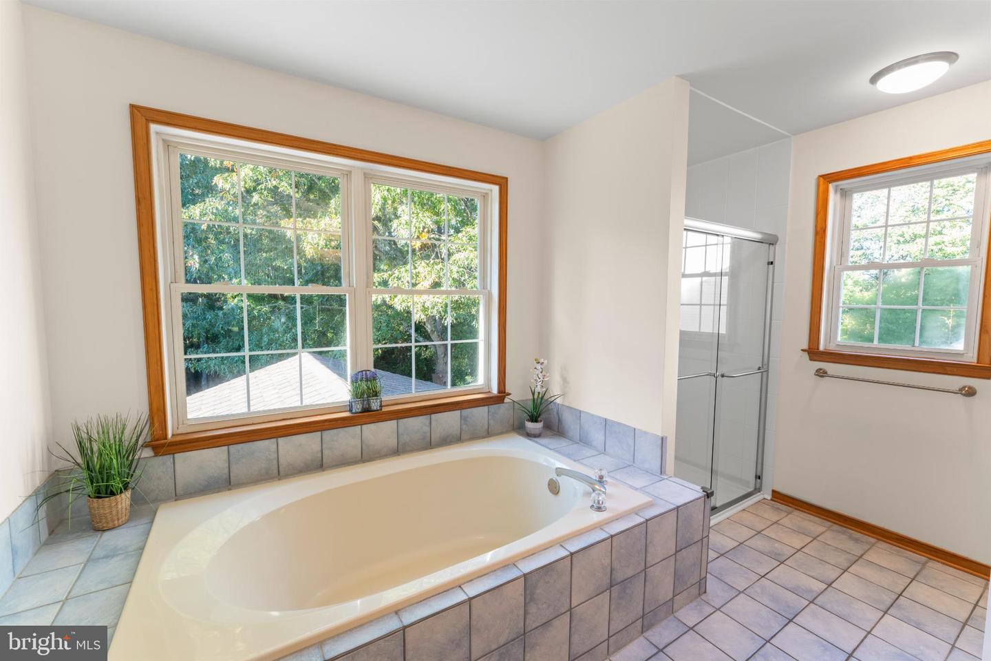 5 CRYSTAL CT, FREDERICKSBURG, Virginia 22405, 4 Bedrooms Bedrooms, 11 Rooms Rooms,2 BathroomsBathrooms,Residential,For sale,5 CRYSTAL CT,VAST2043276 MLS # VAST2043276