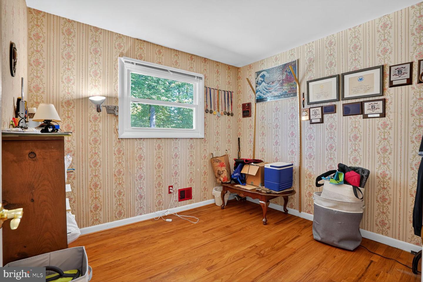 1405 ROSS DR SW, VIENNA, Virginia 22180, 4 Bedrooms Bedrooms, ,2 BathroomsBathrooms,Residential,For sale,1405 ROSS DR SW,VAFX2273358 MLS # VAFX2273358 1405 ROSS DR SW, VIENNA, Virginia 22180, 4 Bedrooms Bedrooms, ,2 BathroomsBathrooms,Residential,For sale,1405 ROSS DR SW,VAFX2273358 MLS # VAFX2273358