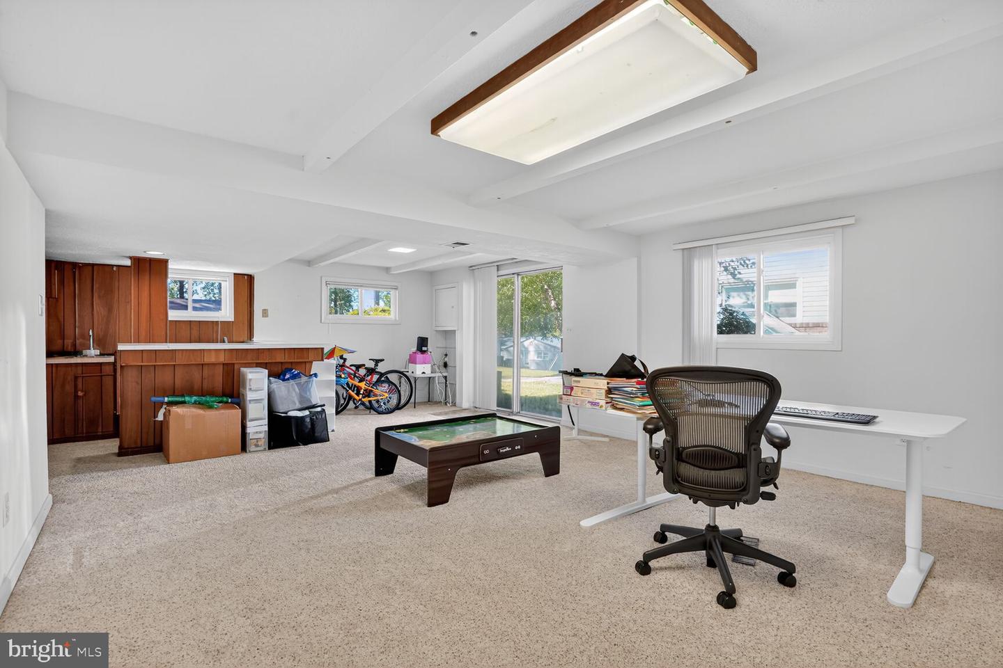 1405 ROSS DR SW, VIENNA, Virginia 22180, 4 Bedrooms Bedrooms, ,2 BathroomsBathrooms,Residential,For sale,1405 ROSS DR SW,VAFX2273358 MLS # VAFX2273358 1405 ROSS DR SW, VIENNA, Virginia 22180, 4 Bedrooms Bedrooms, ,2 BathroomsBathrooms,Residential,For sale,1405 ROSS DR SW,VAFX2273358 MLS # VAFX2273358