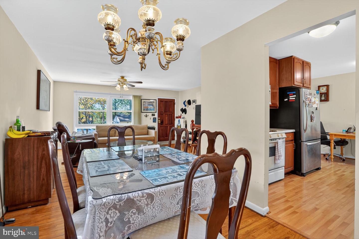 1405 ROSS DR SW, VIENNA, Virginia 22180, 4 Bedrooms Bedrooms, ,2 BathroomsBathrooms,Residential,For sale,1405 ROSS DR SW,VAFX2273358 MLS # VAFX2273358 1405 ROSS DR SW, VIENNA, Virginia 22180, 4 Bedrooms Bedrooms, ,2 BathroomsBathrooms,Residential,For sale,1405 ROSS DR SW,VAFX2273358 MLS # VAFX2273358