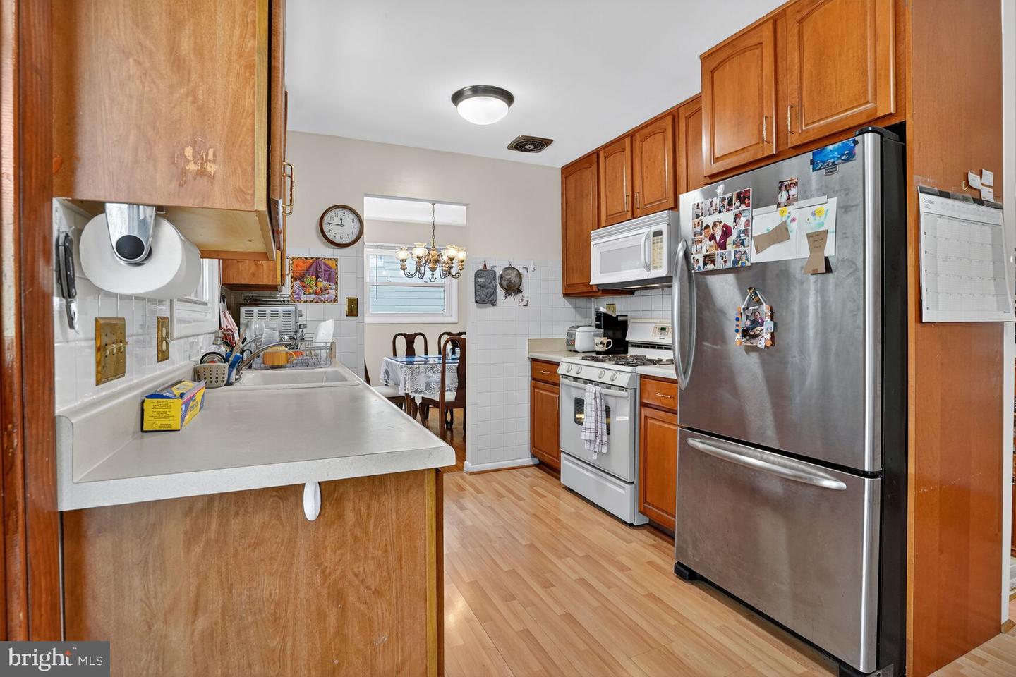 1405 ROSS DR SW, VIENNA, Virginia 22180, 4 Bedrooms Bedrooms, ,2 BathroomsBathrooms,Residential,For sale,1405 ROSS DR SW,VAFX2273358 MLS # VAFX2273358 1405 ROSS DR SW, VIENNA, Virginia 22180, 4 Bedrooms Bedrooms, ,2 BathroomsBathrooms,Residential,For sale,1405 ROSS DR SW,VAFX2273358 MLS # VAFX2273358