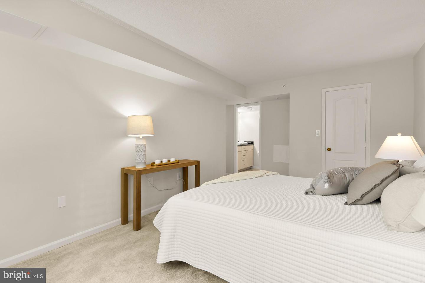 2230 GEORGE C MARSHALL DR #306, FALLS CHURCH, Virginia 22043, 2 Bedrooms Bedrooms, 7 Rooms Rooms,2 BathroomsBathrooms,Residential,For sale,2230 GEORGE C MARSHALL DR #306,VAFX2273426 MLS # VAFX2273426