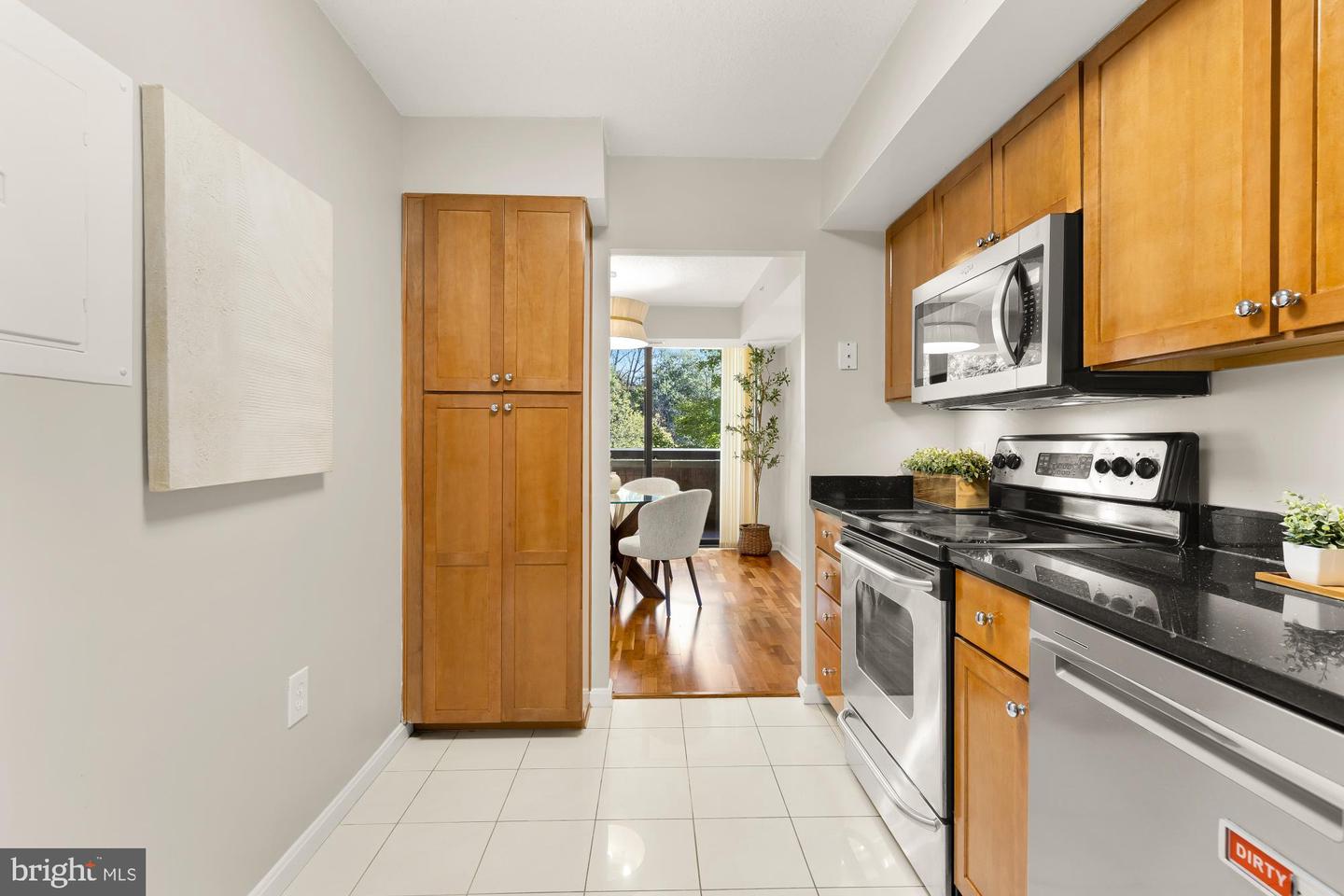 2230 GEORGE C MARSHALL DR #306, FALLS CHURCH, Virginia 22043, 2 Bedrooms Bedrooms, 7 Rooms Rooms,2 BathroomsBathrooms,Residential,For sale,2230 GEORGE C MARSHALL DR #306,VAFX2273426 MLS # VAFX2273426