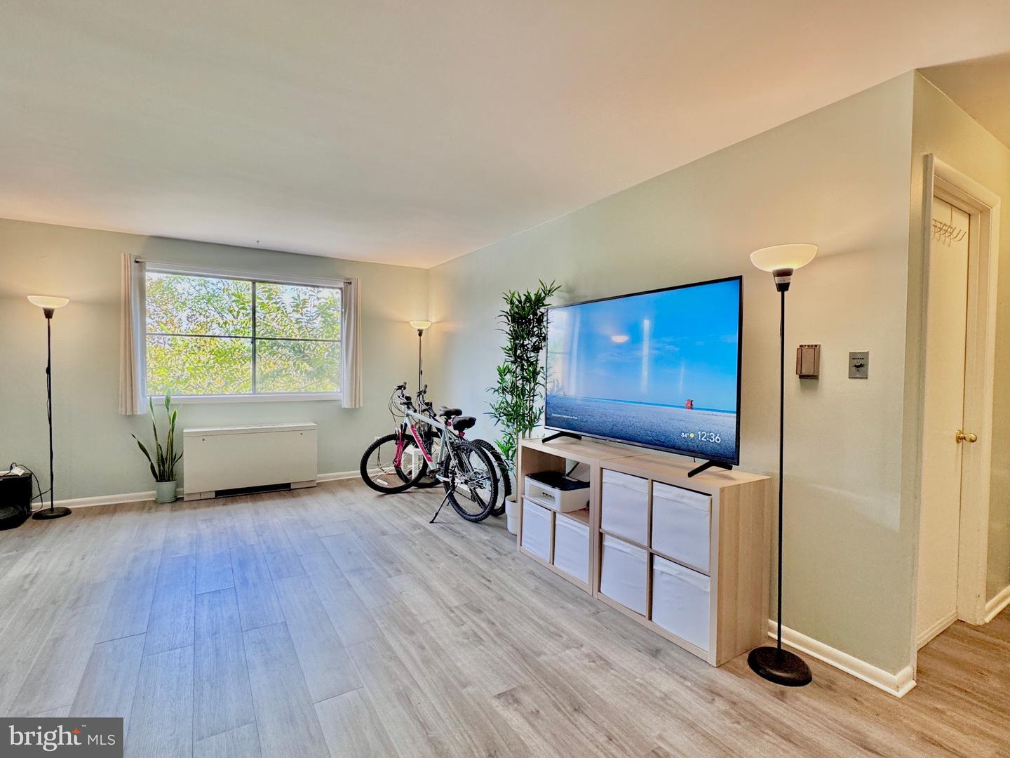750 S DICKERSON ST #213, ARLINGTON, Virginia 22204, 1 Bedroom Bedrooms, 2 Rooms Rooms,1 BathroomBathrooms,Residential,For sale,750 S DICKERSON ST #213,VAAR2064658 MLS # VAAR2064658