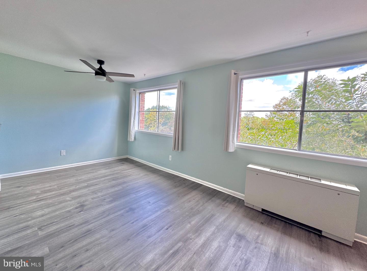 750 S DICKERSON ST #213, ARLINGTON, Virginia 22204, 1 Bedroom Bedrooms, 2 Rooms Rooms,1 BathroomBathrooms,Residential,For sale,750 S DICKERSON ST #213,VAAR2064658 MLS # VAAR2064658