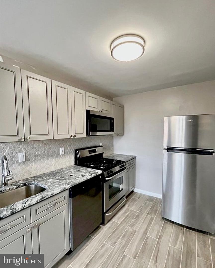 750 S DICKERSON ST #213, ARLINGTON, Virginia 22204, 1 Bedroom Bedrooms, 2 Rooms Rooms,1 BathroomBathrooms,Residential,For sale,750 S DICKERSON ST #213,VAAR2064658 MLS # VAAR2064658
