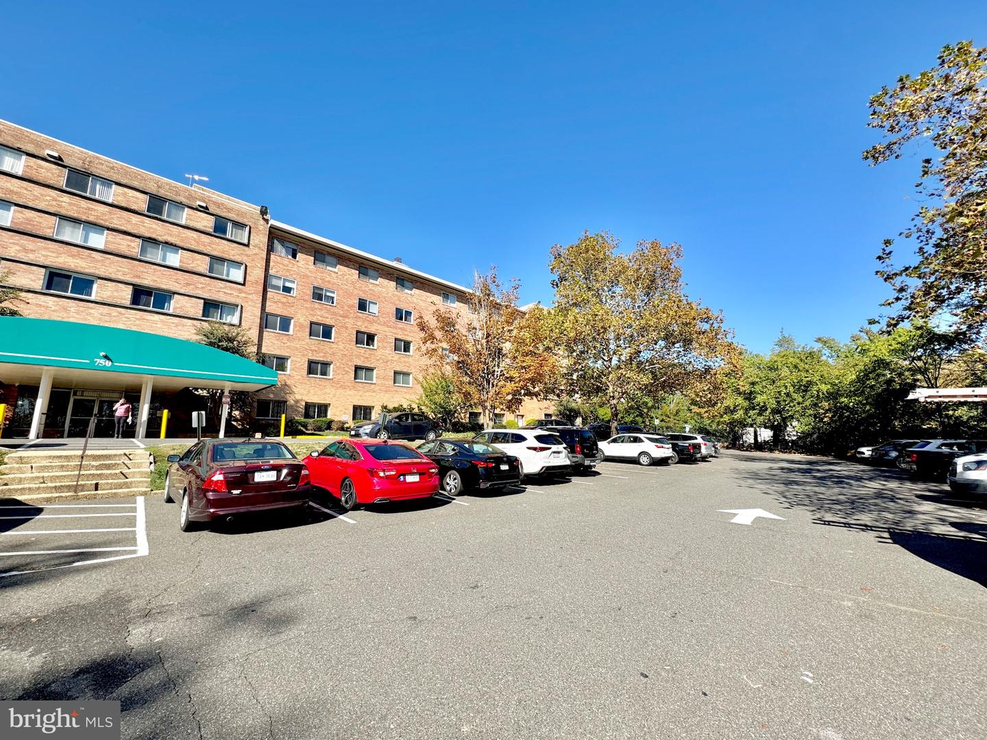 750 S DICKERSON ST #213, ARLINGTON, Virginia 22204, 1 Bedroom Bedrooms, 2 Rooms Rooms,1 BathroomBathrooms,Residential,For sale,750 S DICKERSON ST #213,VAAR2064658 MLS # VAAR2064658