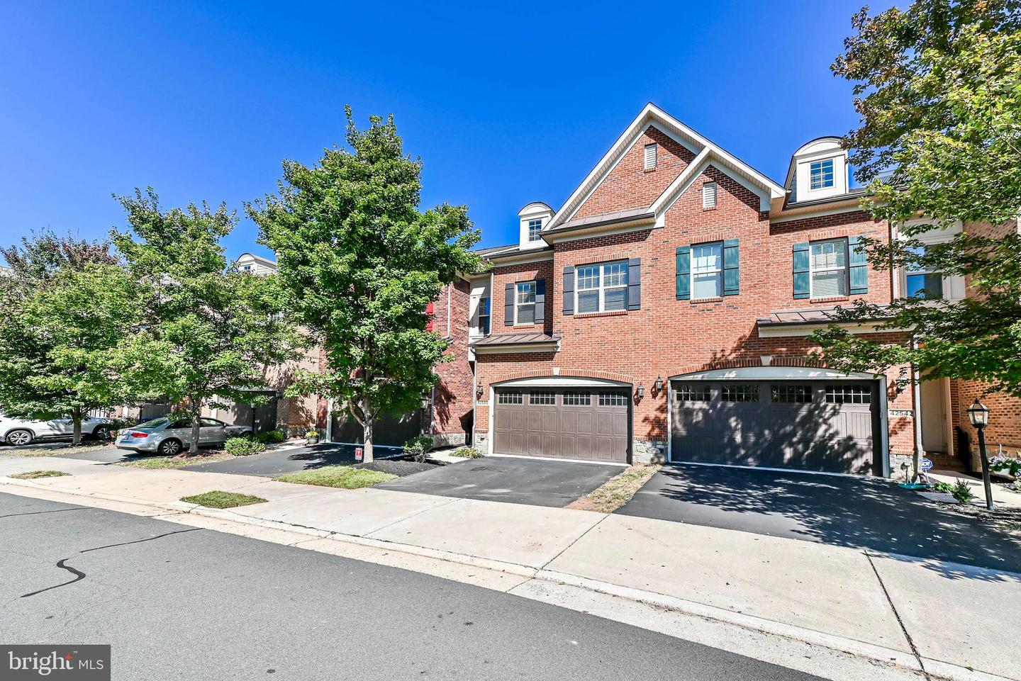 42540 DREAMWEAVER, ASHBURN, Virginia 20148, 3 Bedrooms Bedrooms, ,2 BathroomsBathrooms,Residential,For sale,42540 DREAMWEAVER,VALO2108444 MLS # VALO2108444