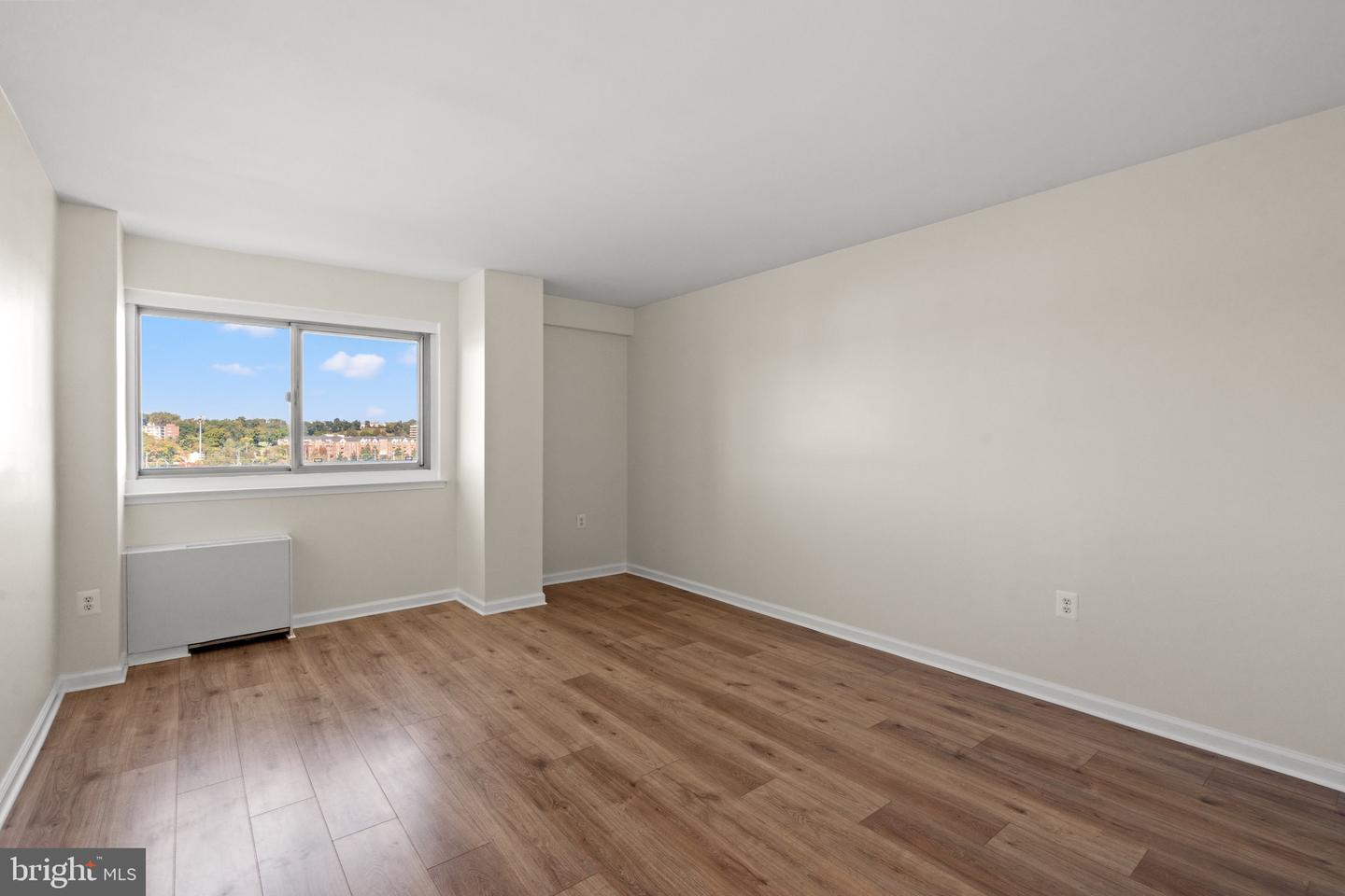 1225 MARTHA CUSTIS DR #1016, ALEXANDRIA, Virginia 22302, 1 Bedroom Bedrooms, ,1 BathroomBathrooms,Residential,For sale,1225 MARTHA CUSTIS DR #1016,VAAX2050694 MLS # VAAX2050694