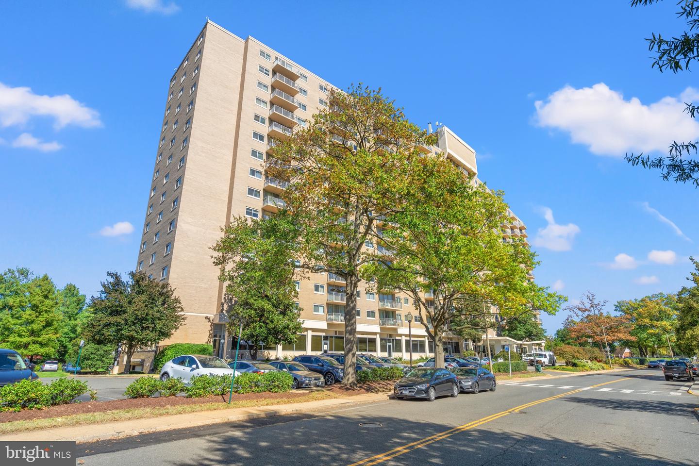 1225 MARTHA CUSTIS DR #1016, ALEXANDRIA, Virginia 22302, 1 Bedroom Bedrooms, ,1 BathroomBathrooms,Residential,For sale,1225 MARTHA CUSTIS DR #1016,VAAX2050694 MLS # VAAX2050694