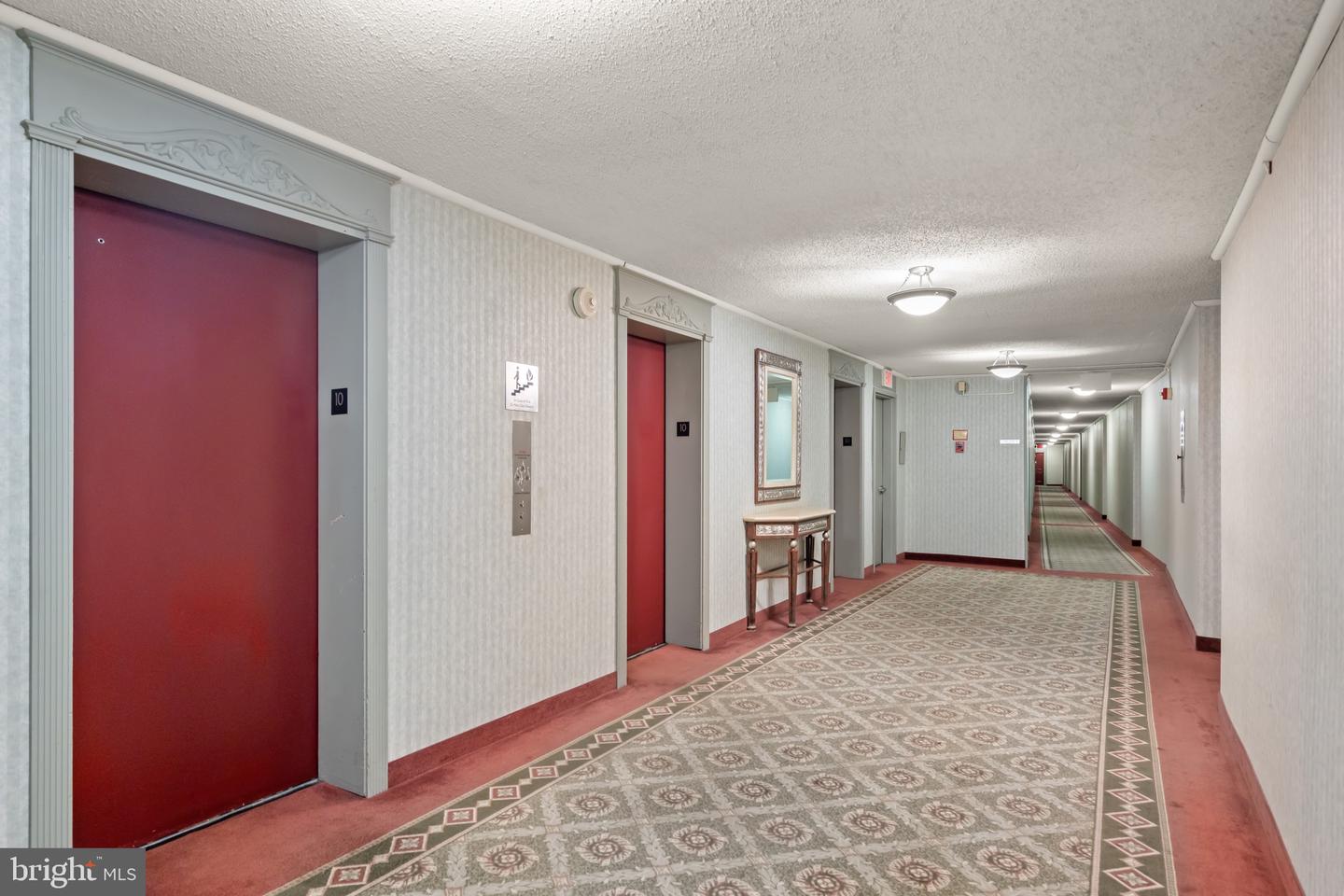 1225 MARTHA CUSTIS DR #1016, ALEXANDRIA, Virginia 22302, 1 Bedroom Bedrooms, ,1 BathroomBathrooms,Residential,For sale,1225 MARTHA CUSTIS DR #1016,VAAX2050694 MLS # VAAX2050694