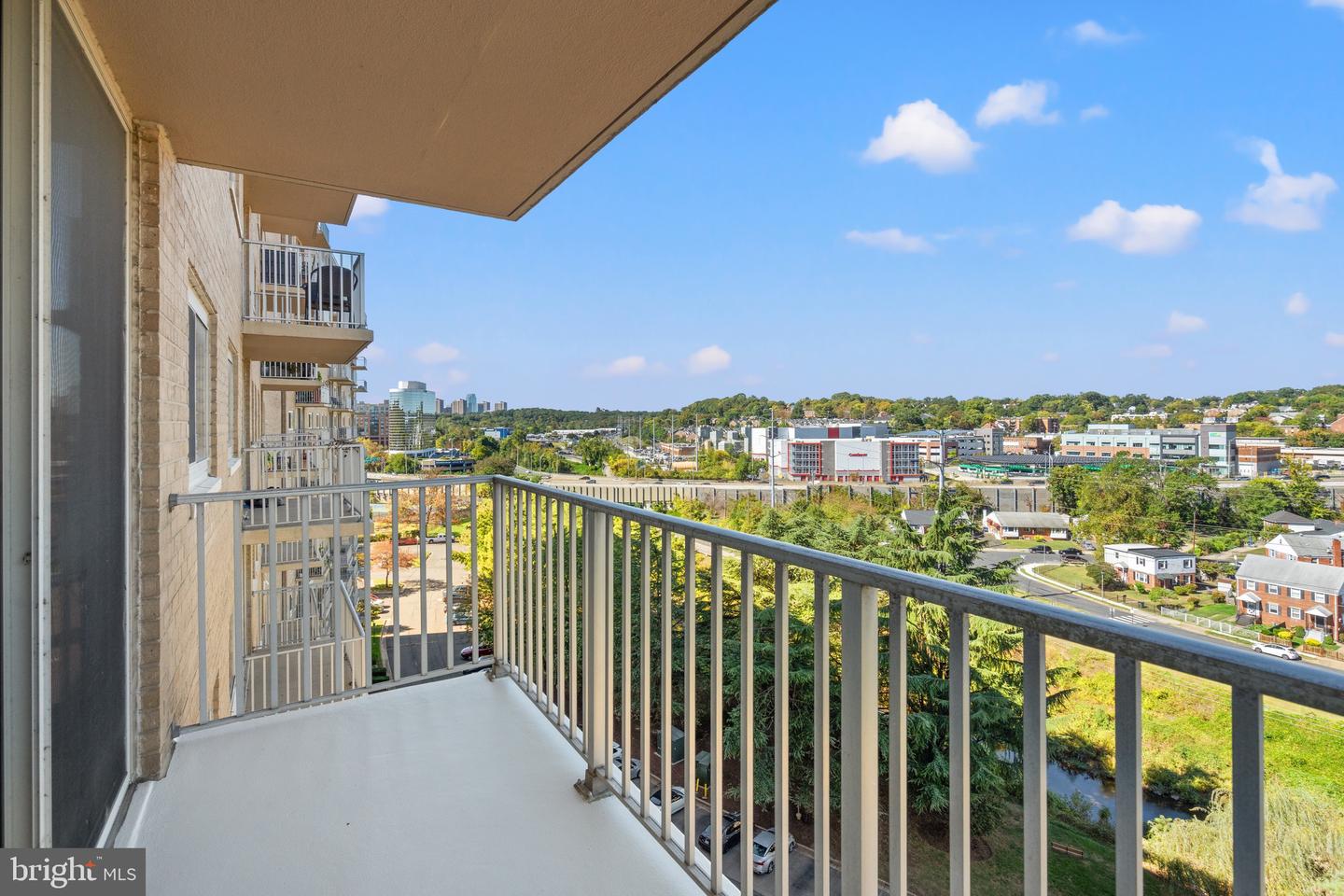 1225 MARTHA CUSTIS DR #1016, ALEXANDRIA, Virginia 22302, 1 Bedroom Bedrooms, ,1 BathroomBathrooms,Residential,For sale,1225 MARTHA CUSTIS DR #1016,VAAX2050694 MLS # VAAX2050694