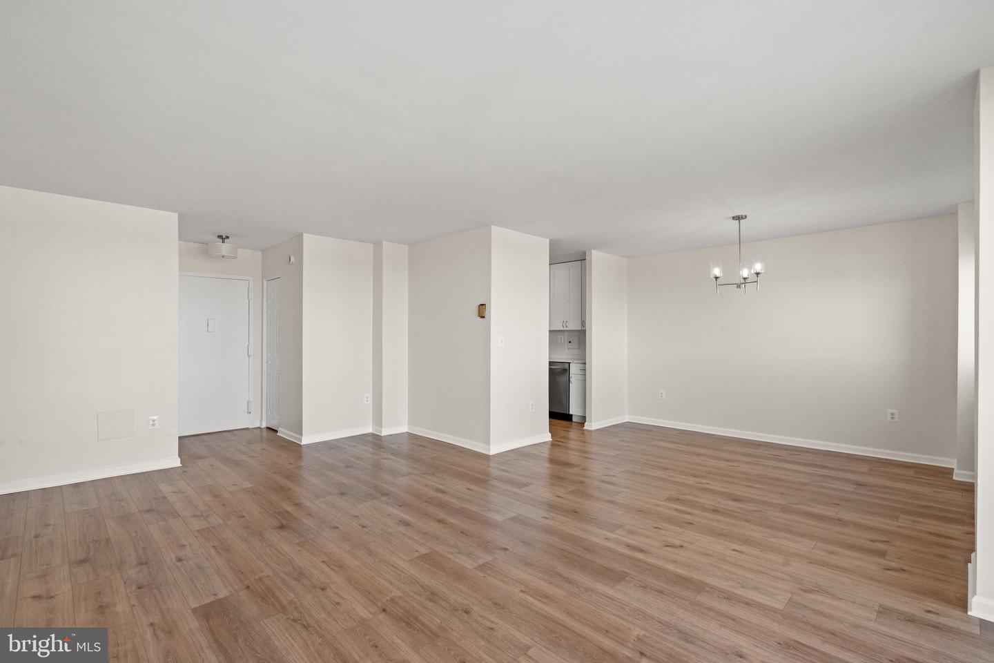1225 MARTHA CUSTIS DR #1016, ALEXANDRIA, Virginia 22302, 1 Bedroom Bedrooms, ,1 BathroomBathrooms,Residential,For sale,1225 MARTHA CUSTIS DR #1016,VAAX2050694 MLS # VAAX2050694