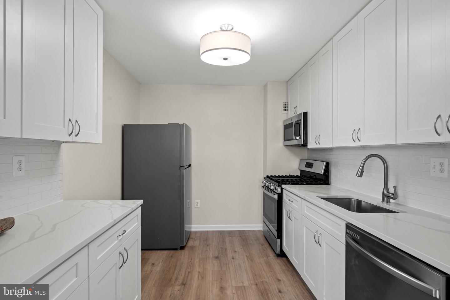 1225 MARTHA CUSTIS DR #1016, ALEXANDRIA, Virginia 22302, 1 Bedroom Bedrooms, ,1 BathroomBathrooms,Residential,For sale,1225 MARTHA CUSTIS DR #1016,VAAX2050694 MLS # VAAX2050694