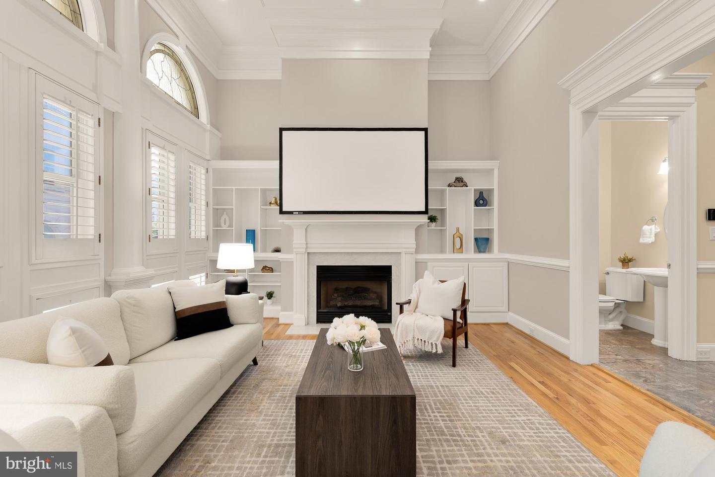 1417 N NASH ST, ARLINGTON, Virginia 22209, 3 Bedrooms Bedrooms, 8 Rooms Rooms,3 BathroomsBathrooms,Residential,For sale,1417 N NASH ST,VAAR2064808 MLS # VAAR2064808