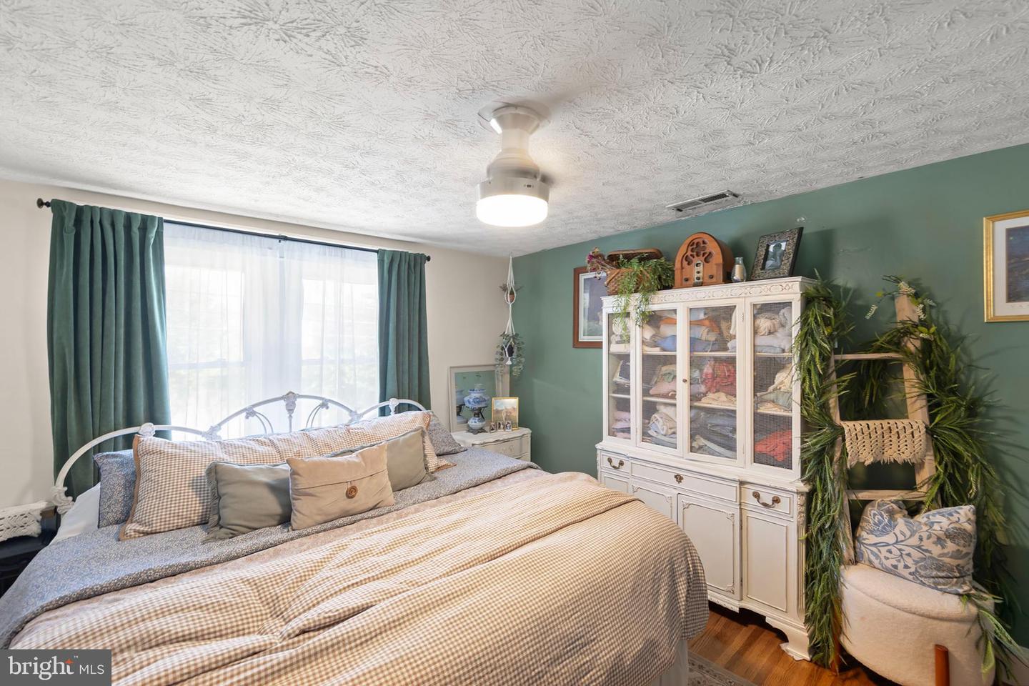308 W MAIN ST, FRONT ROYAL, Virginia 22630, 3 Bedrooms Bedrooms, ,1 BathroomBathrooms,Residential,For sale,308 W MAIN ST,VAWR2012538 MLS # VAWR2012538