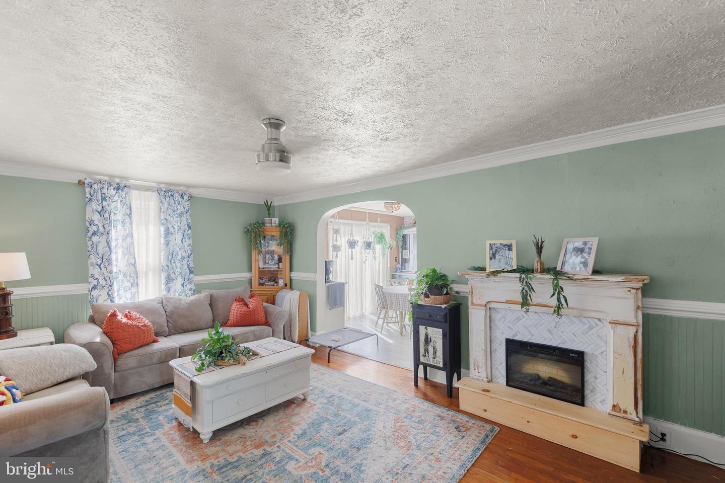 308 W MAIN ST, FRONT ROYAL, Virginia 22630, 3 Bedrooms Bedrooms, ,1 BathroomBathrooms,Residential,For sale,308 W MAIN ST,VAWR2012538 MLS # VAWR2012538