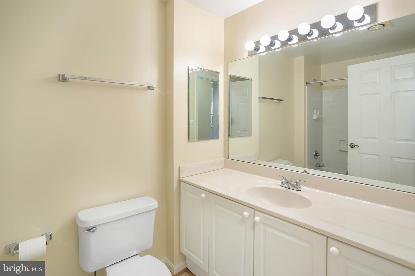19375 CYPRESS RIDGE TER #418, LEESBURG, Virginia 20176, 2 Bedrooms Bedrooms, ,2 BathroomsBathrooms,Residential,For sale,19375 CYPRESS RIDGE TER #418,VALO2108786 MLS # VALO2108786