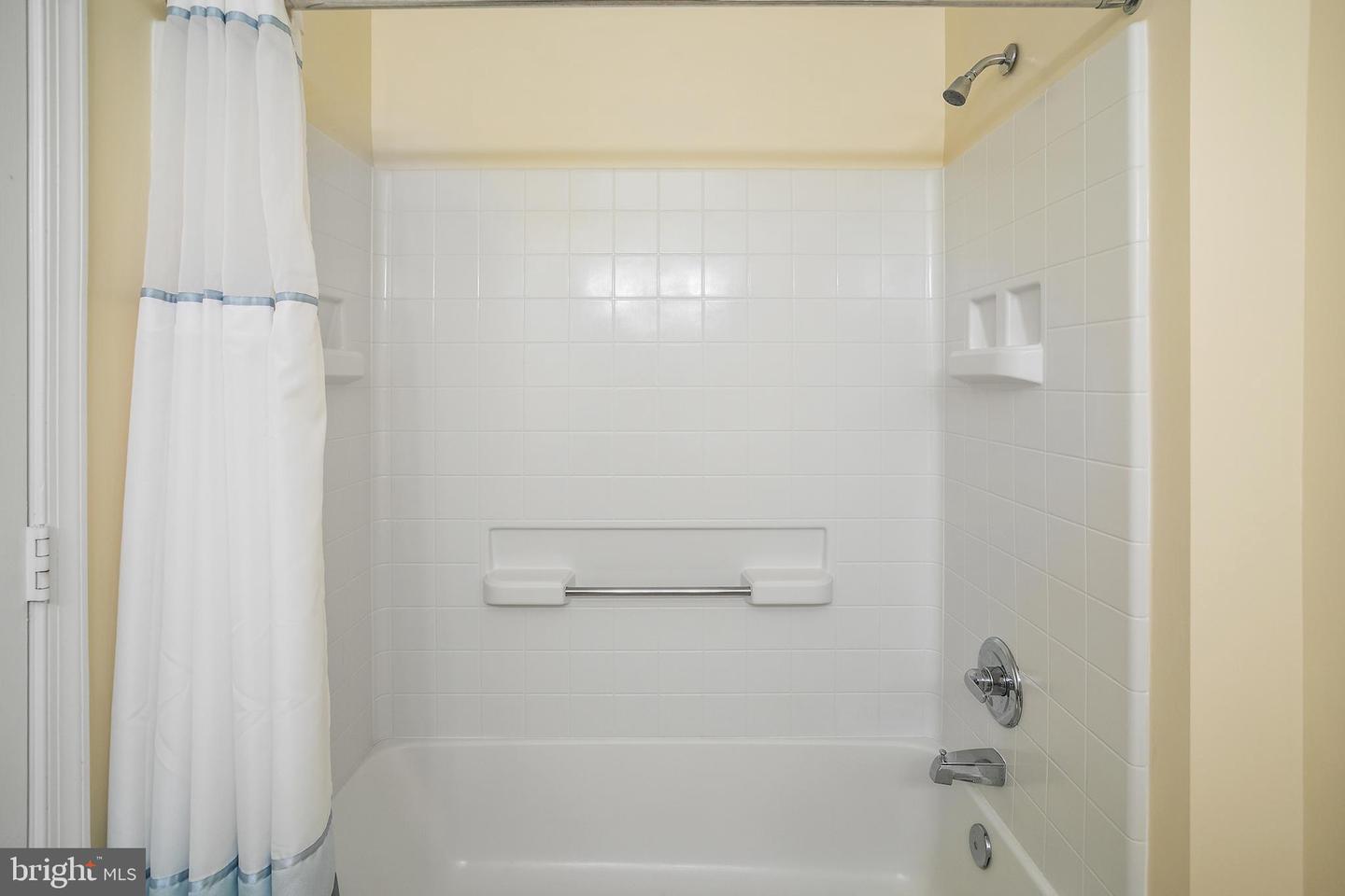 19375 CYPRESS RIDGE TER #418, LEESBURG, Virginia 20176, 2 Bedrooms Bedrooms, ,2 BathroomsBathrooms,Residential,For sale,19375 CYPRESS RIDGE TER #418,VALO2108786 MLS # VALO2108786