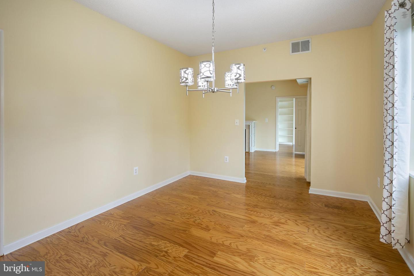 19375 CYPRESS RIDGE TER #418, LEESBURG, Virginia 20176, 2 Bedrooms Bedrooms, ,2 BathroomsBathrooms,Residential,For sale,19375 CYPRESS RIDGE TER #418,VALO2108786 MLS # VALO2108786