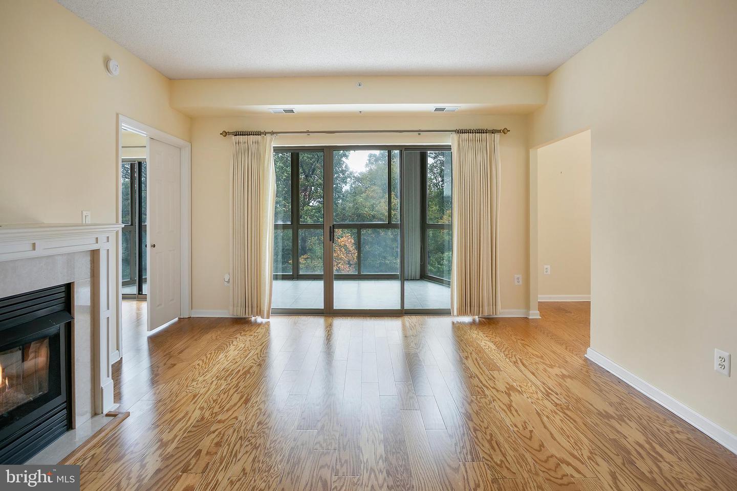 19375 CYPRESS RIDGE TER #418, LEESBURG, Virginia 20176, 2 Bedrooms Bedrooms, ,2 BathroomsBathrooms,Residential,For sale,19375 CYPRESS RIDGE TER #418,VALO2108786 MLS # VALO2108786