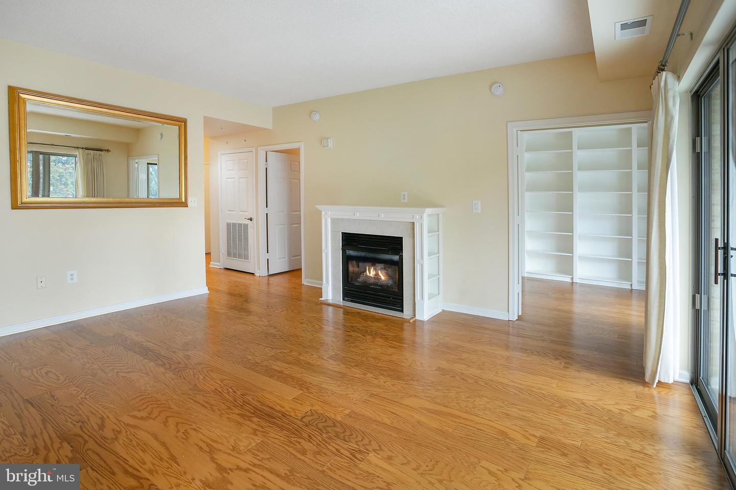 19375 CYPRESS RIDGE TER #418, LEESBURG, Virginia 20176, 2 Bedrooms Bedrooms, ,2 BathroomsBathrooms,Residential,For sale,19375 CYPRESS RIDGE TER #418,VALO2108786 MLS # VALO2108786