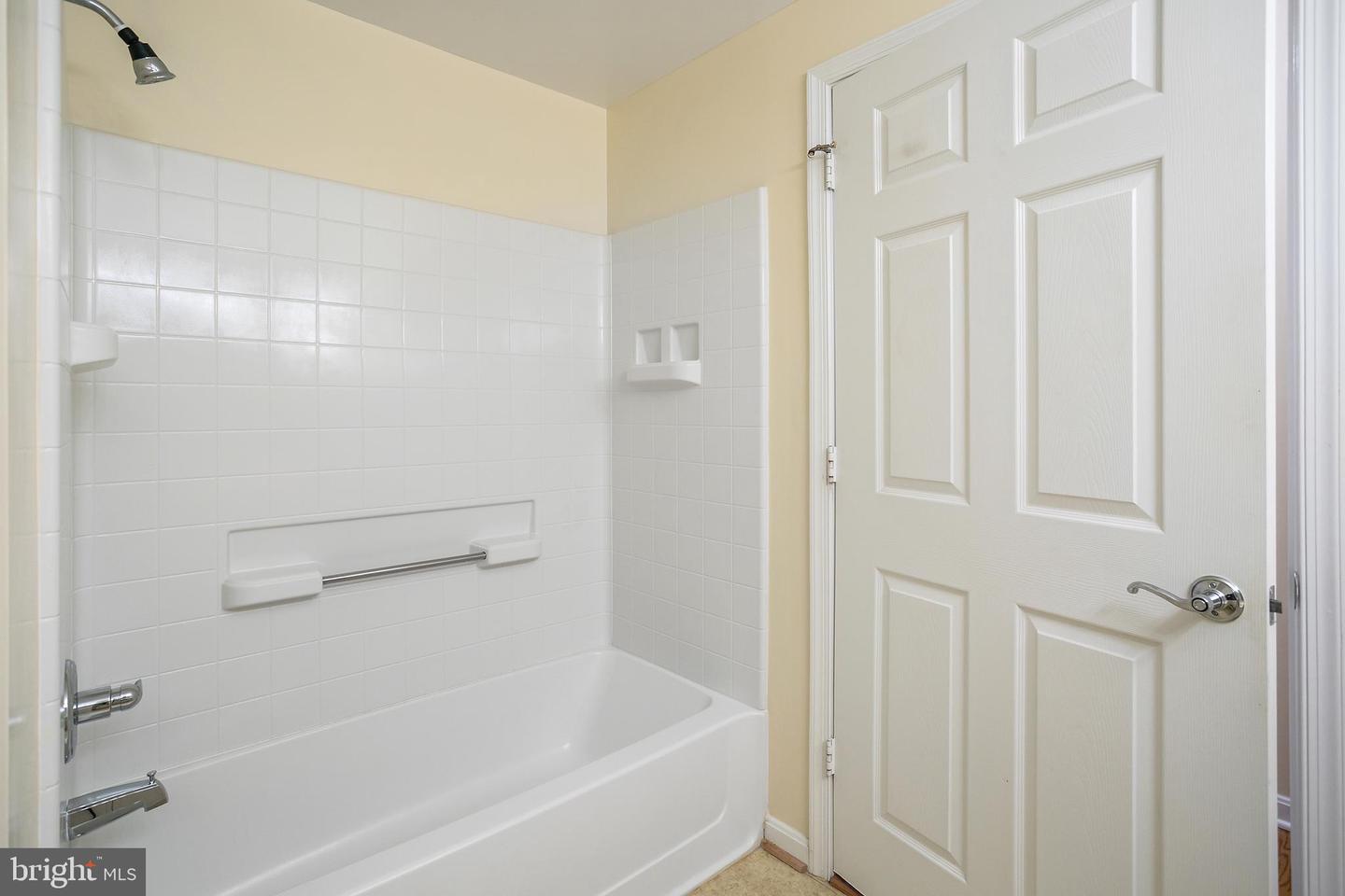 19375 CYPRESS RIDGE TER #418, LEESBURG, Virginia 20176, 2 Bedrooms Bedrooms, ,2 BathroomsBathrooms,Residential,For sale,19375 CYPRESS RIDGE TER #418,VALO2108786 MLS # VALO2108786