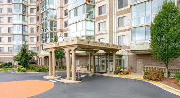 19375 CYPRESS RIDGE TER #418, LEESBURG, Virginia 20176, 2 Bedrooms Bedrooms, ,2 BathroomsBathrooms,Residential,For sale,19375 CYPRESS RIDGE TER #418,VALO2108786 MLS # VALO2108786