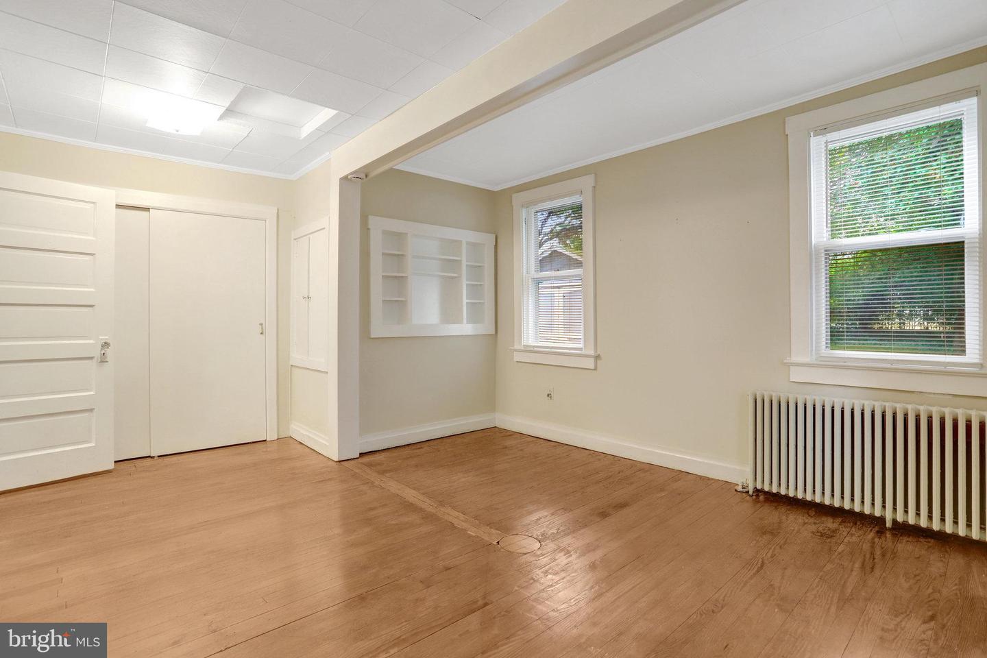 2621 2ND RD N, ARLINGTON, Virginia 22201, 2 Bedrooms Bedrooms, ,1 BathroomBathrooms,Residential,For sale,2621 2ND RD N,VAAR2064880 MLS # VAAR2064880