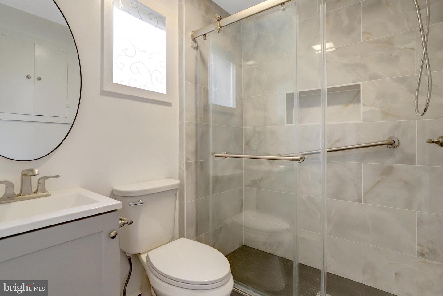 2621 2ND RD N, ARLINGTON, Virginia 22201, 2 Bedrooms Bedrooms, ,1 BathroomBathrooms,Residential,For sale,2621 2ND RD N,VAAR2064880 MLS # VAAR2064880