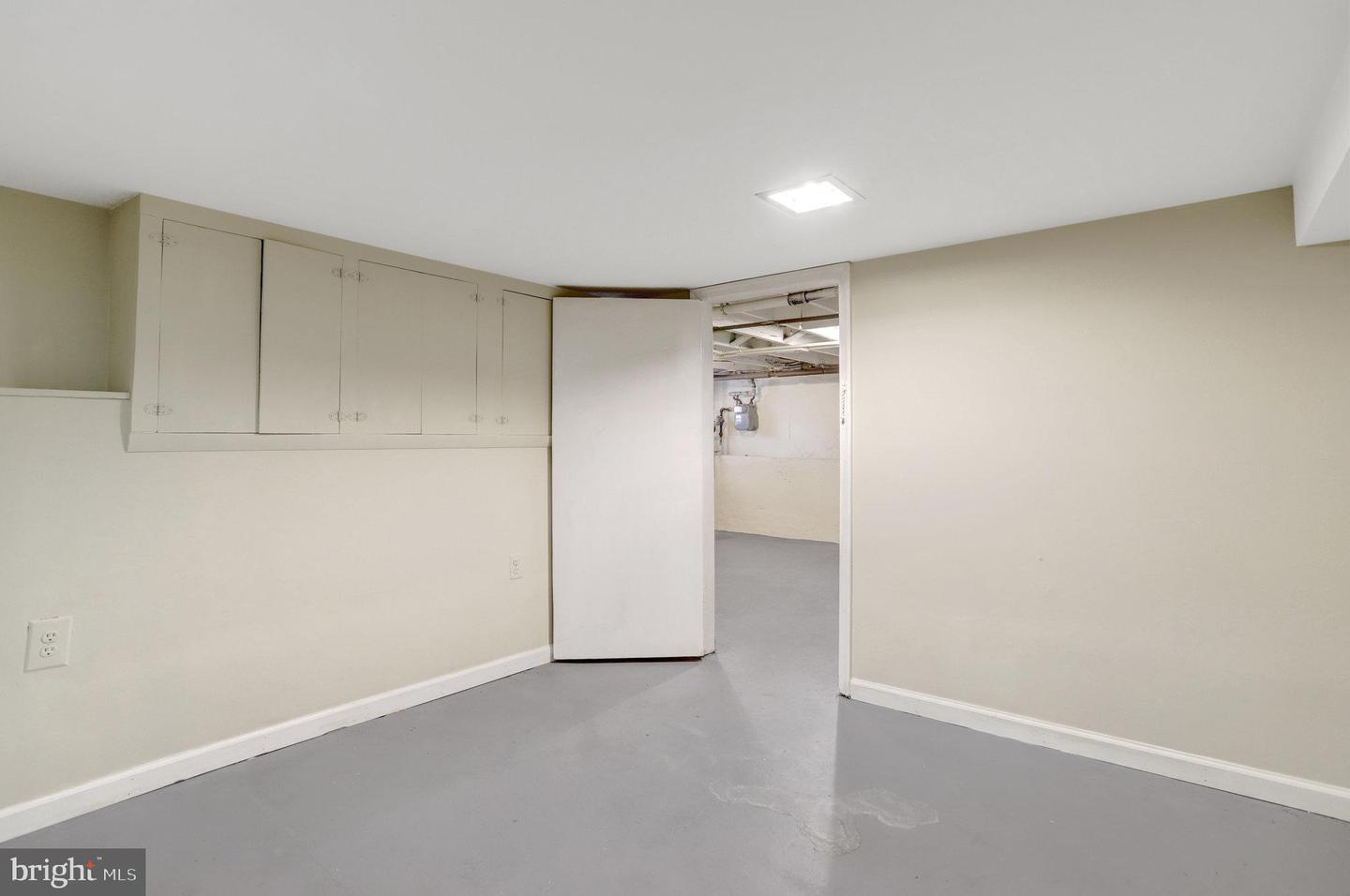 2621 2ND RD N, ARLINGTON, Virginia 22201, 2 Bedrooms Bedrooms, ,1 BathroomBathrooms,Residential,For sale,2621 2ND RD N,VAAR2064880 MLS # VAAR2064880